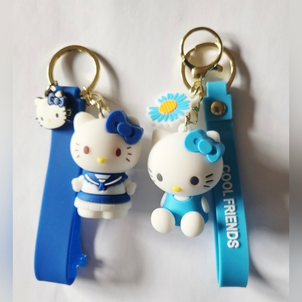 2 Pc Hello Kitty Keychain Duo